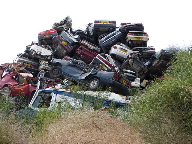 an image of Oakland Park auto wrecker